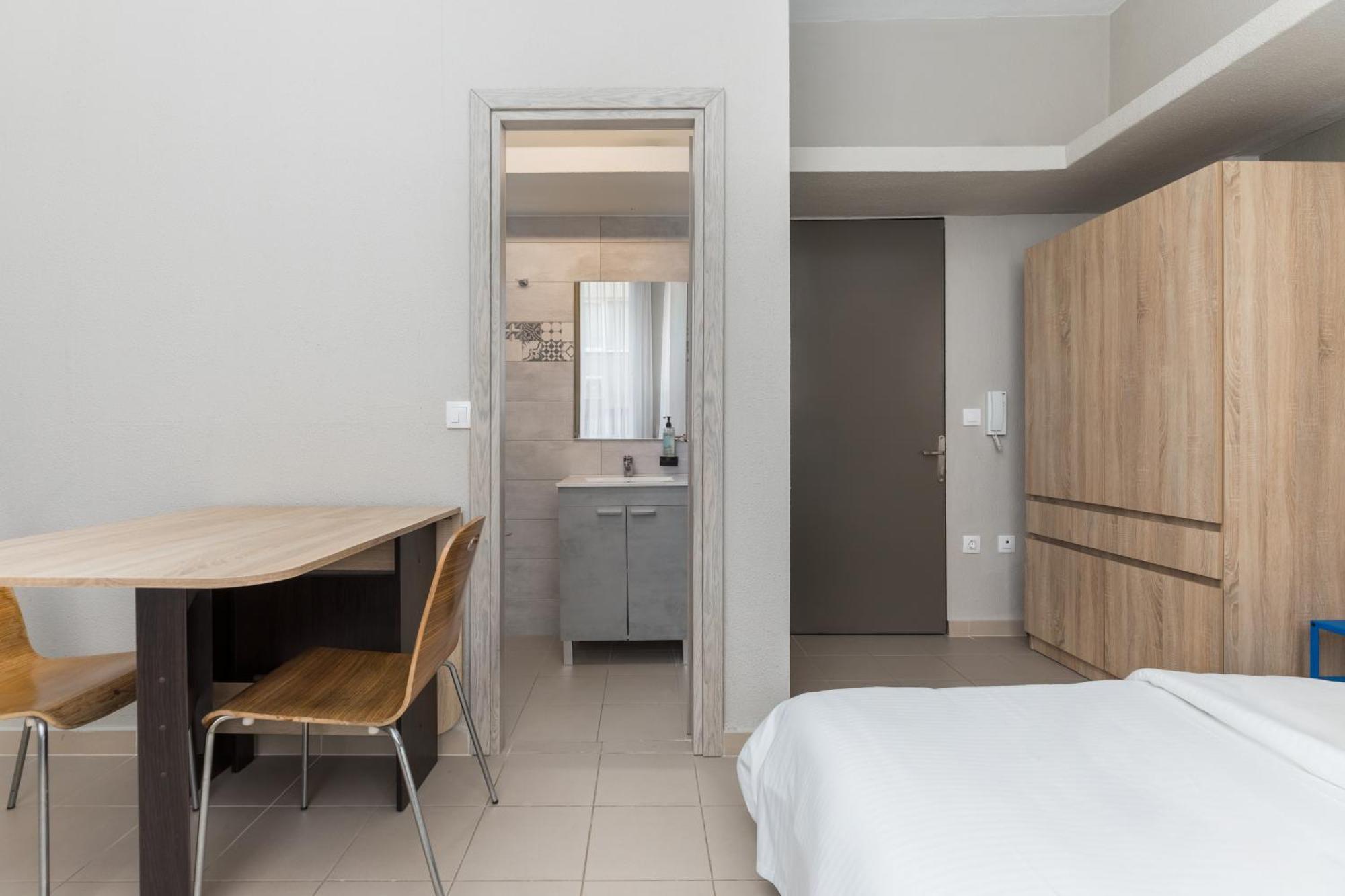 Bauhaus By Halu! Apartment Thessaloniki Exterior photo